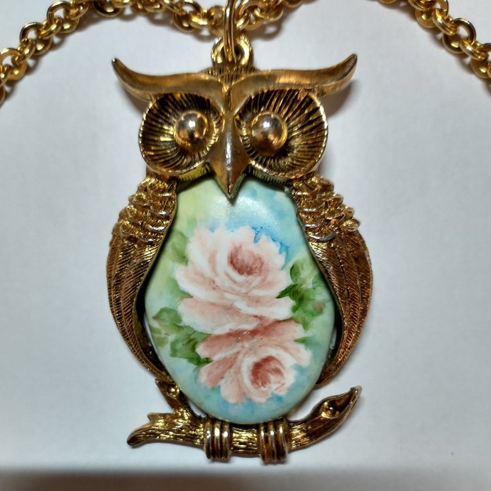Necklace, Gold toned owl and chain with pink and robin blue insert.